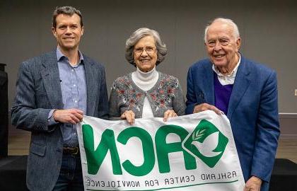 photo of Bob and Jan Archer with ACN Director Craig Hovey